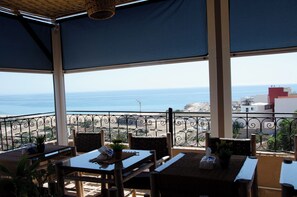 Área de parrillas y picnic