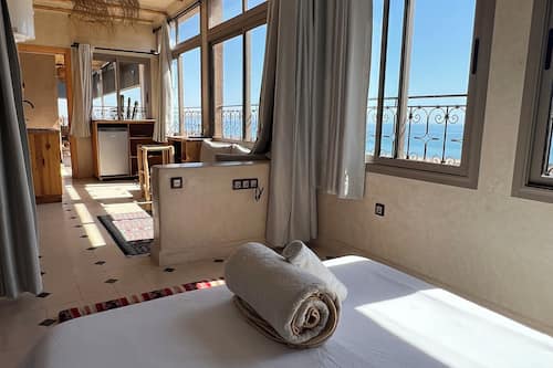 Comfort Apartment | Minibar, desk, laptop workspace, free cots/infant beds