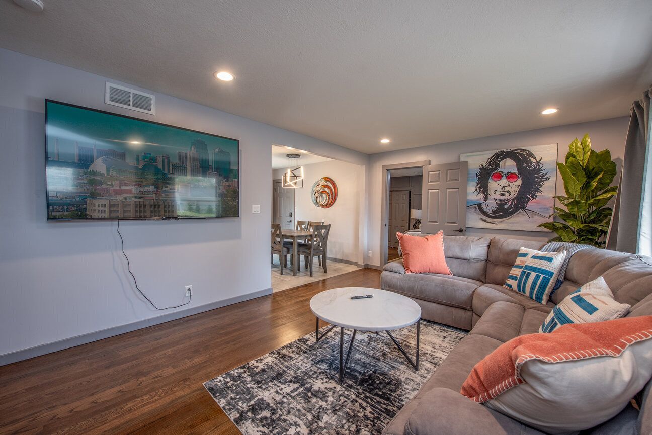 Tranquil Retreat in Overland Park Charm with Kansas City Convenience