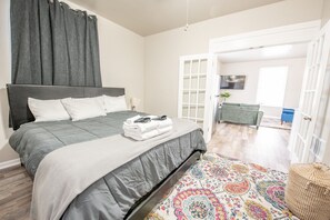 1 bedroom, desk, iron/ironing board, free WiFi