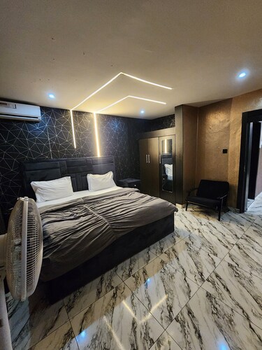 The Milton Apartment