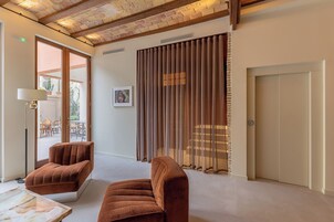 32-inch Smart TV with digital channels