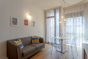 TV - Good Vibes House  (Firenze)