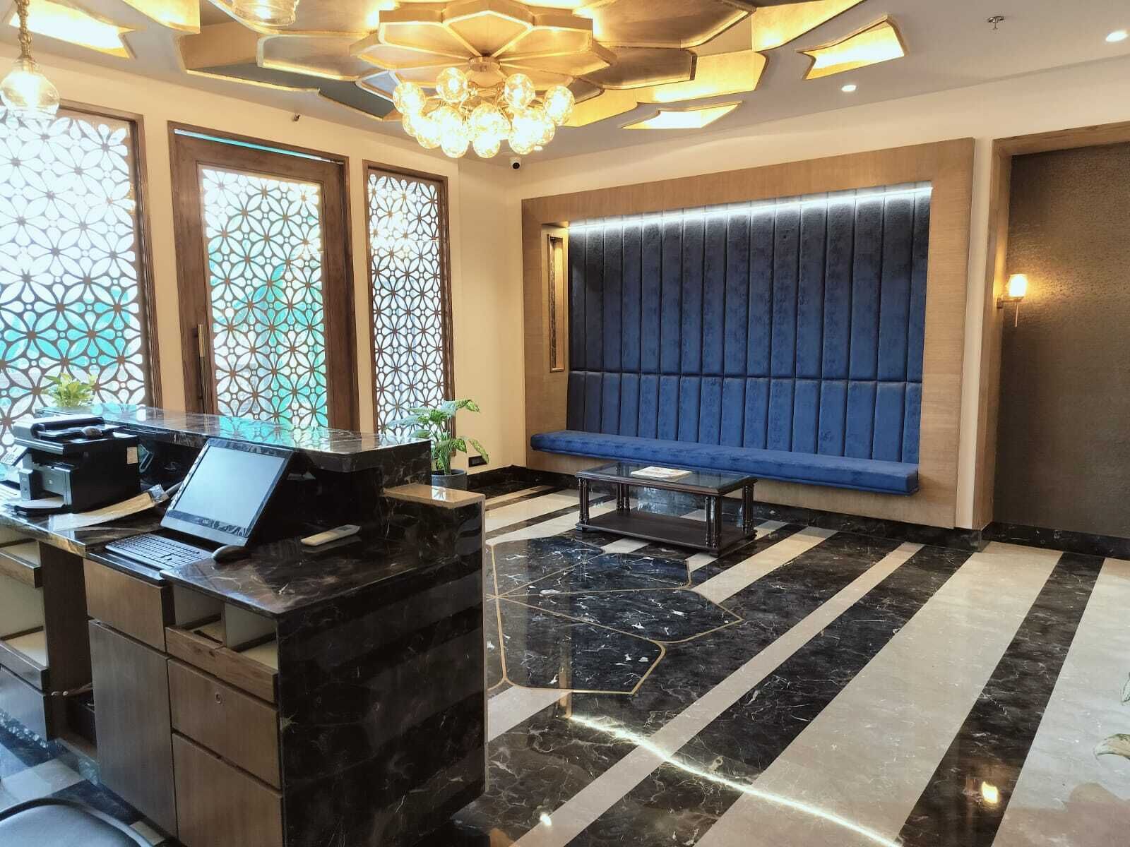 Sittområde i lobbyn