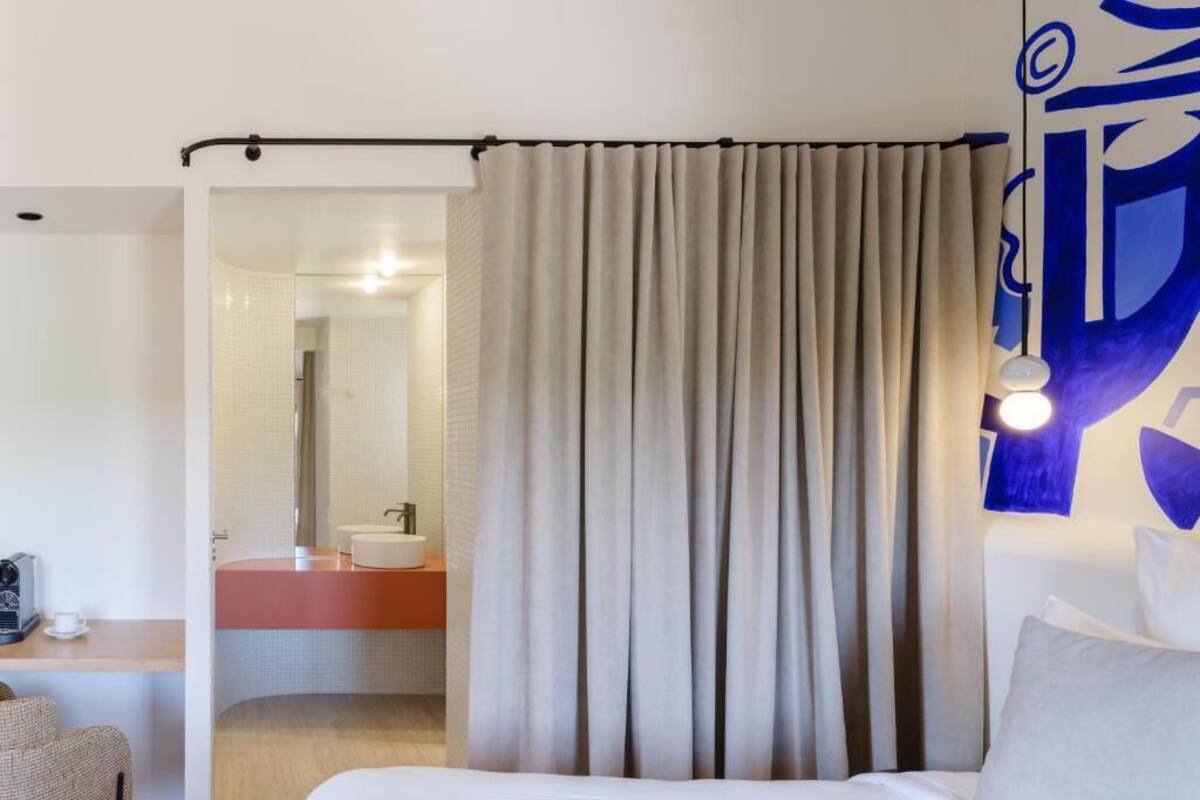 Hochwertige Bettwaren, Tempur-Pedic-Betten, Minibar, Zimmersafe