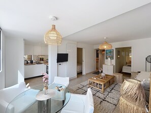 Interior - Cannes: Bobo chic, very nice 2 bedroom apartment in a quiet location (Cannes)