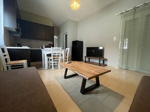 Interior - Apartment in Makry Gialos (Analipsi)