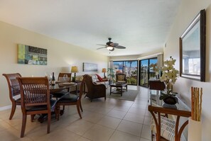 Condo, 2 Bedrooms | Interior