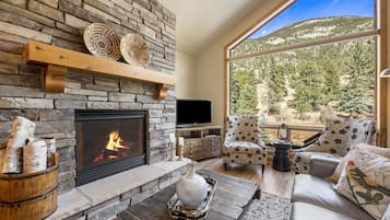 Townhome, 3 Bedrooms | Living area | Smart TV