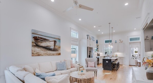 Smart TV - BVR 24 - White Wave Haven by Liquid Life (Orange Beach)