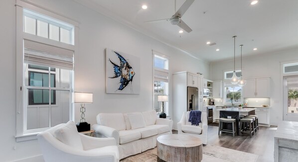 スマートテレビ、ステレオ