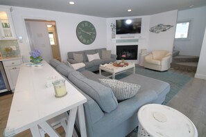 TV, DVD player - Great Island Ocean Club With Private Beach, Pool, Tennis, and More! (2335) (Yarmouth)