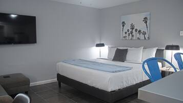 Desk, iron/ironing board, travel cot, free WiFi