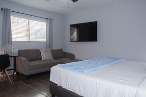 Interior - Montrose Amazing Studio! Medical Center 01 ⭐️⭐️⭐️⭐️⭐️ (Houston)