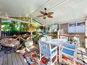 Outdoor dining