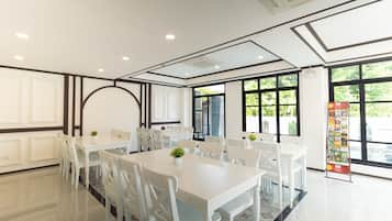 Lobby-Lounge