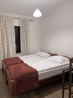 4 bedrooms, iron/ironing board, WiFi, bed sheets - Green Agarak GuestHouse (Gyulagarak)