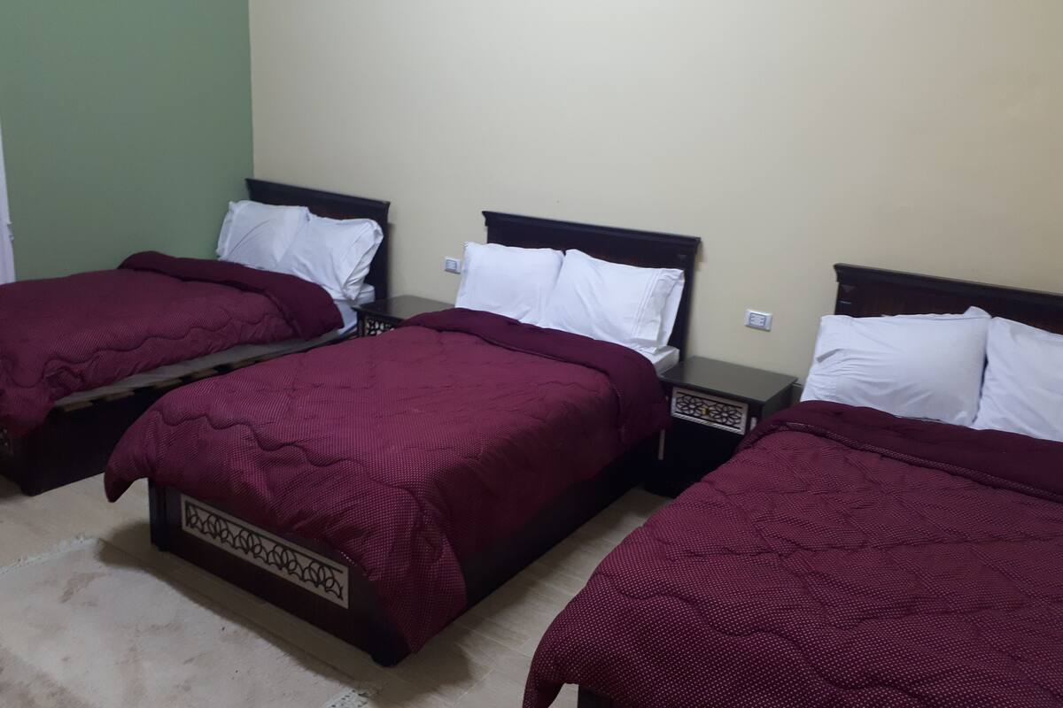 Free minibar, blackout curtains, free WiFi