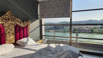 1 dormitorio, tabla de planchar con plancha, wifi y ropa de cama