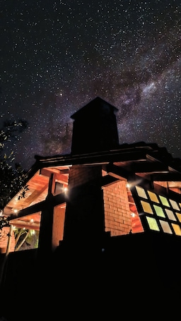 Exterior. Casa Cumbre: Un hospedaje único en Mérida, con la mejor vista a la Sierra Nevada