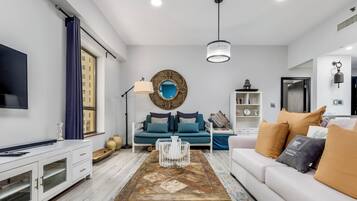 Căn hộ tiện nghi đơn giản | Khu phòng khách