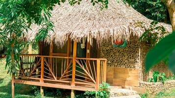 Superior huisje, 1 tweepersoonsbed, niet-roken, uitzicht op bergen | Terras