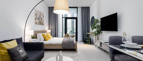 Estudio Premium | Caja fuerte, cortinas opacas, tabla de planchar con plancha