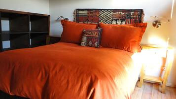 Family Bungalow, 1 Double Bed with Sofa bed, Lake View | Individually furnished, free WiFi, bed sheets