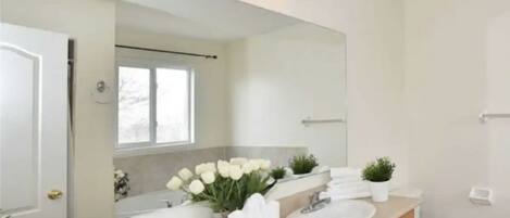 Handdoeken, zeep, shampoo, toiletpapier