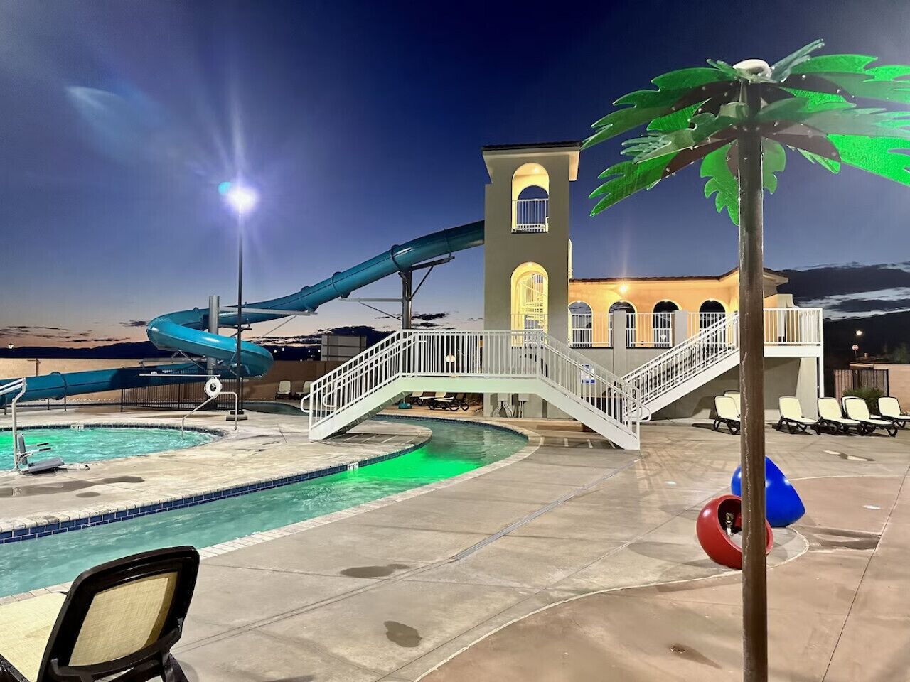 Et oppvarmet basseng