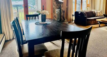 REDUCED RATES FOR MARCH! Ski-In Ski-Out OberTal F Building!