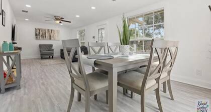 The Good Vibes Only Cottage