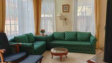 Télévision à écran plat