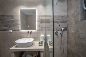 Shower, hair dryer, towels, soap - Luxury villas with private pool and jacuzzi.  (ZAKYNTHOS)