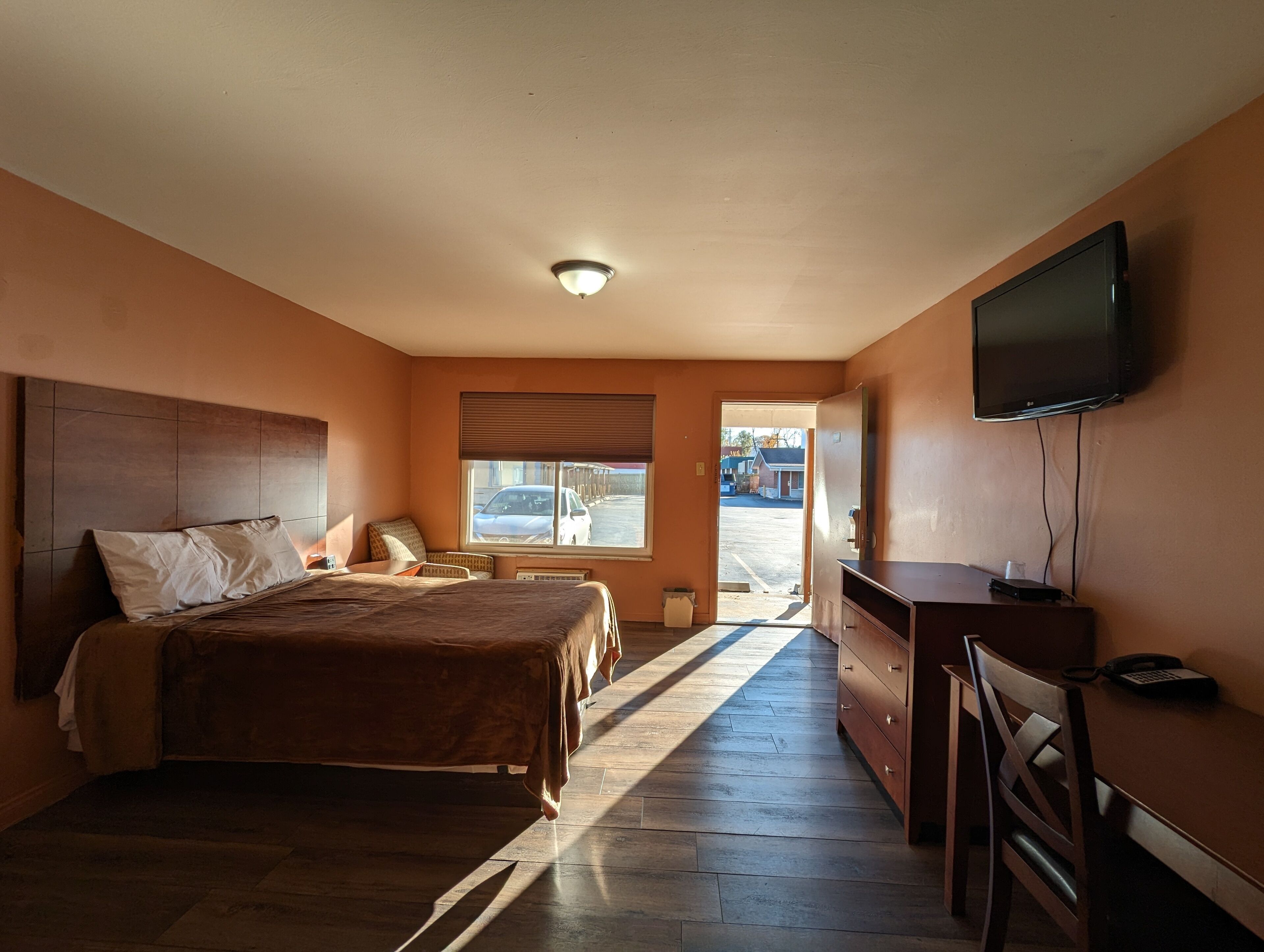 基础单人房 | 免费 WiFi、床单