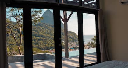 Enclave Villa V3 -Overlooking Pitons & Ocean ! Wow.