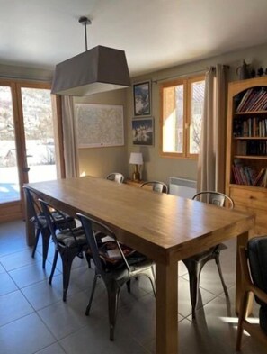 Dining - Superbe Chalet Familial au Coeur de la Station de Serre Che (Le Monêtier-les-Bains)