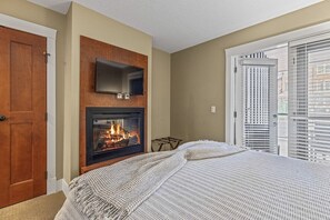 2 bedrooms, in-room safe, WiFi, bed sheets - ALPS Guesthouse at Solara Resort and Spa (Canmore)