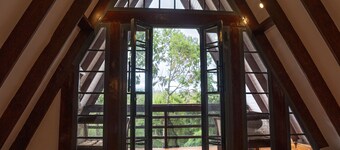 Cozy 4 bedroom Cabin in Naromoru next to Mt Kenya Forest. 