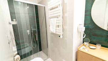 Luxury Single Room | Bathroom | Shower, rainfall showerhead, designer toiletries, hair dryer