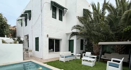 A Louer une Luxueuse Villa S+3 Située a Yasmine Hammamet