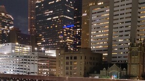 Unclassified image, 5 of 23, button - Downtown Views 24 Hr Amenities Resort Style Pool (Houston)