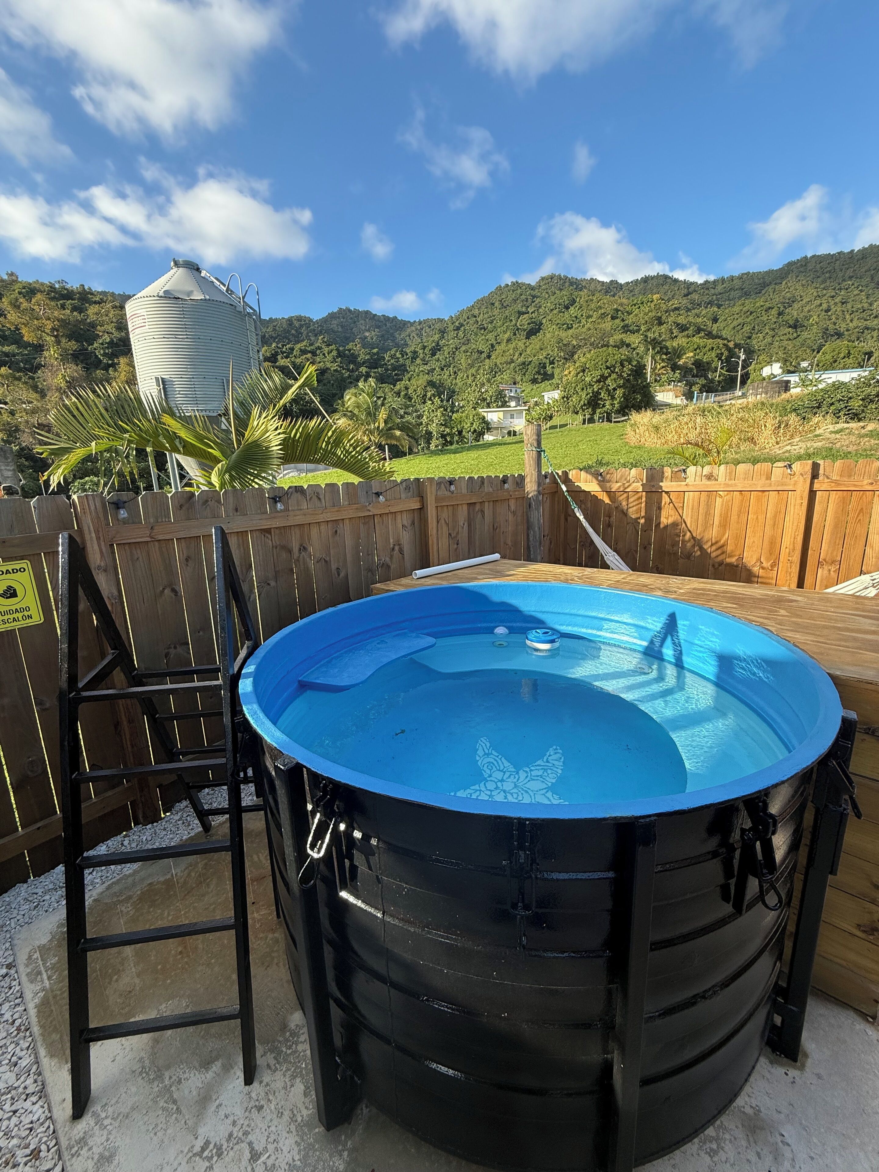 Bain à remous extérieur