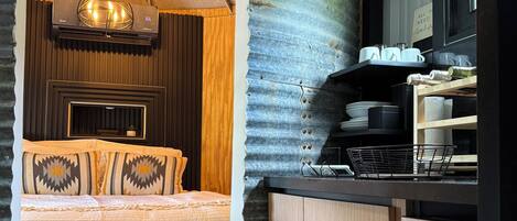 3 habitaciones, tabla de planchar con plancha, wifi y ropa de cama