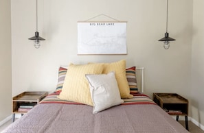 1 habitación, tabla de planchar con plancha, wifi y ropa de cama 