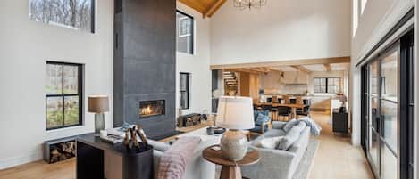 Smart TV, fireplace, computer monitors