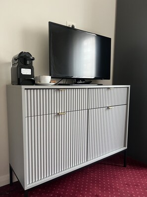 Minibar, bureau, rideaux occultants, chambres insonorisées