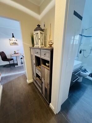 Shower, hair dryer, soap, toilet paper - SEGELund… Zeit für uns ... ruhig und sonnig - nahe Strand und Ostsee (Brodersby)