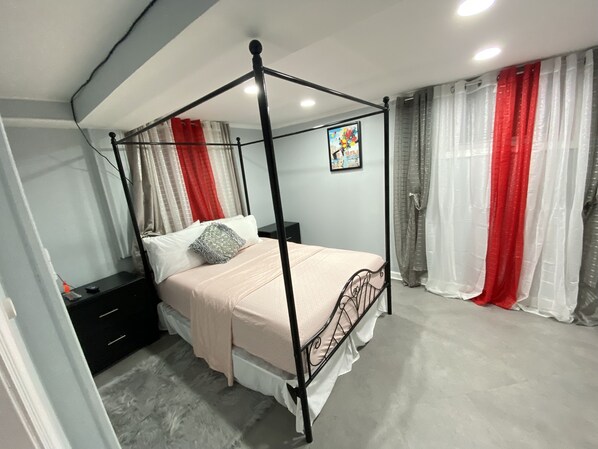 1 bedroom, in-room safe, iron/ironing board, free WiFi - The best and charming apartment in New Jersey 20 mins to "New York City" (North Bergen)