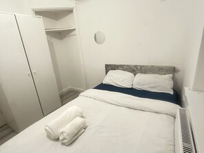 Habitació doble Comfort, 1 llit doble | Wifi gratuïta 